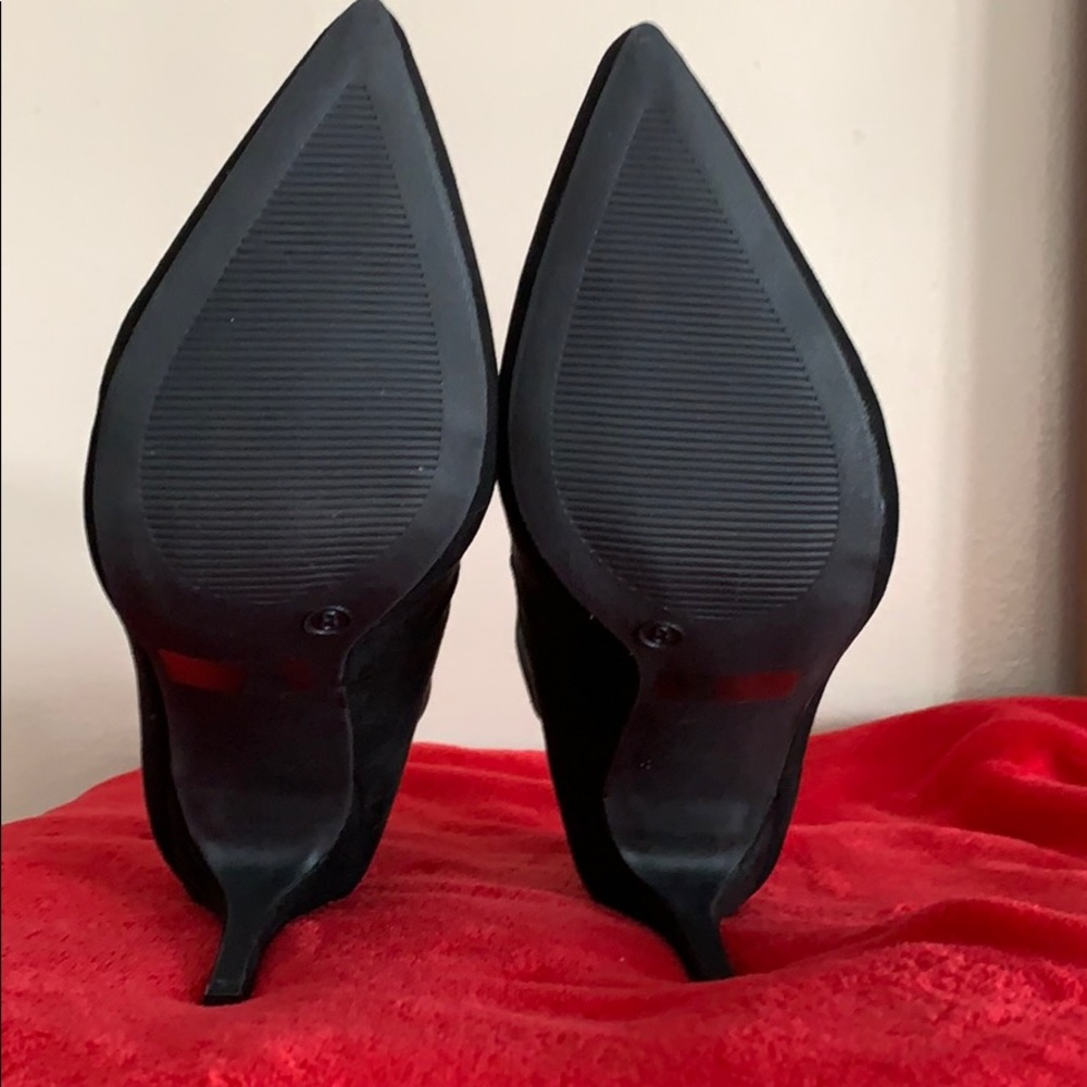 Wild Diva black strapped heels - Picture 3 of 3